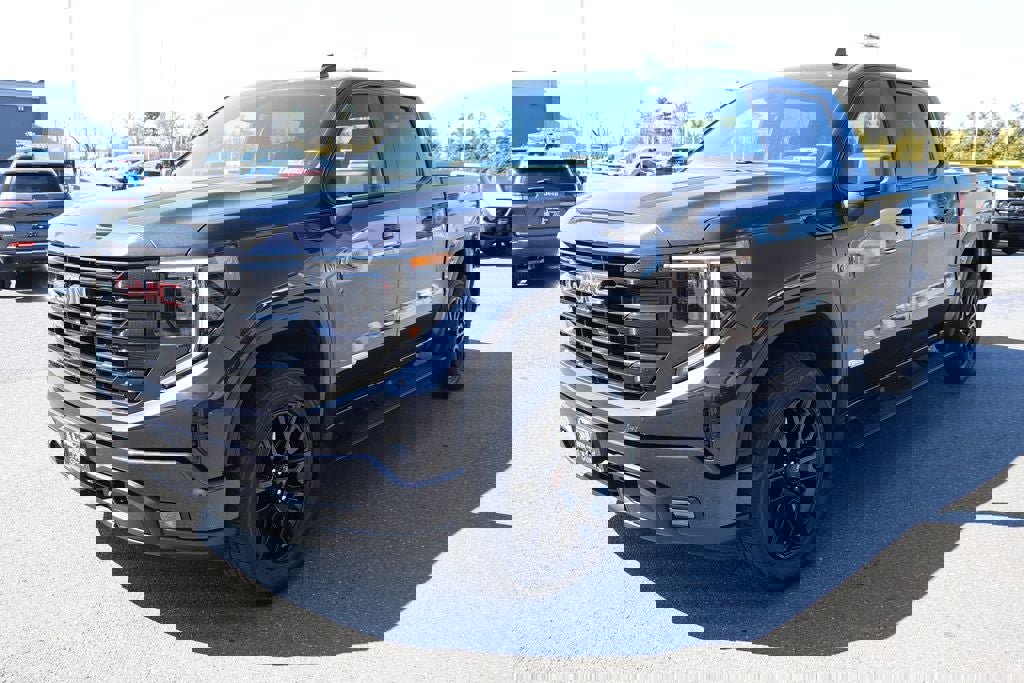 Used 2024 GMC Sierra 1500 Elevation image 2