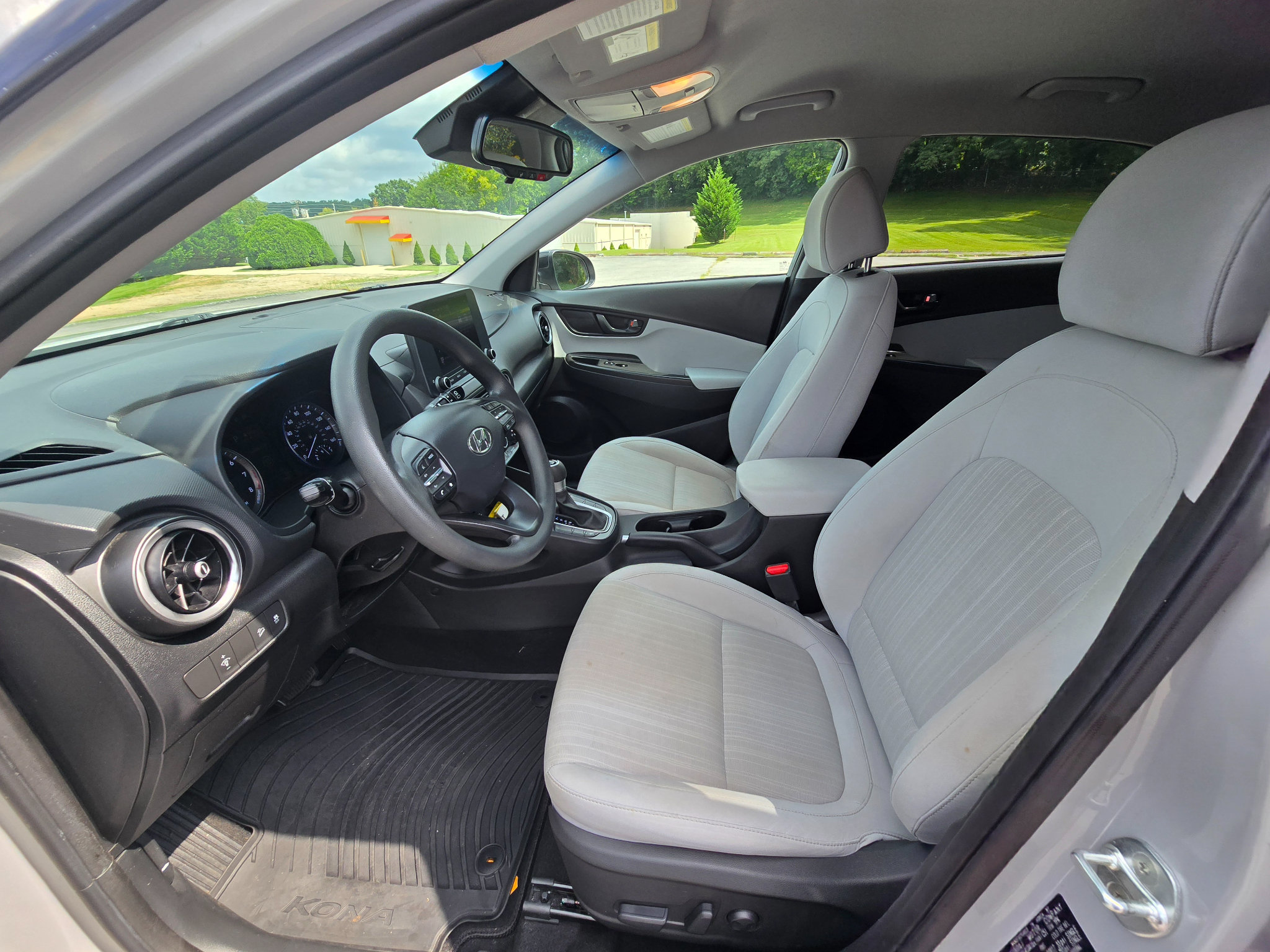 Used 2023 Hyundai Kona SEL AWD/4WD image 11