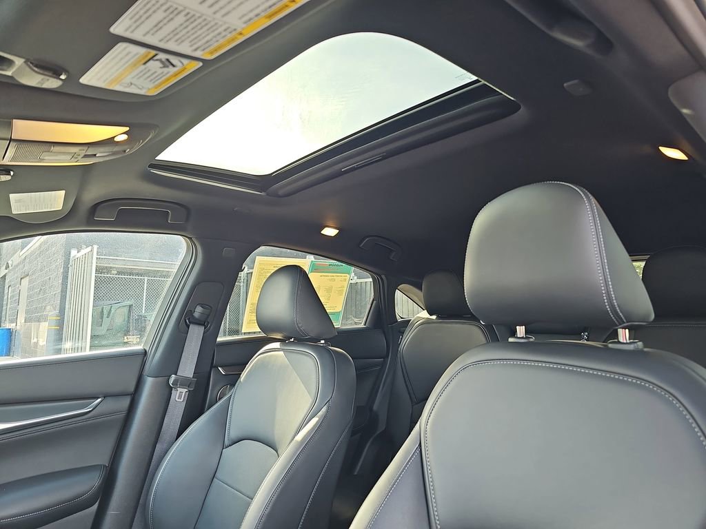 Used 2025 INFINITI QX55 Essential image 34