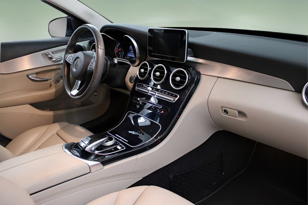 Used 2016 Mercedes-Benz C 300 4MATIC Sedan image 21