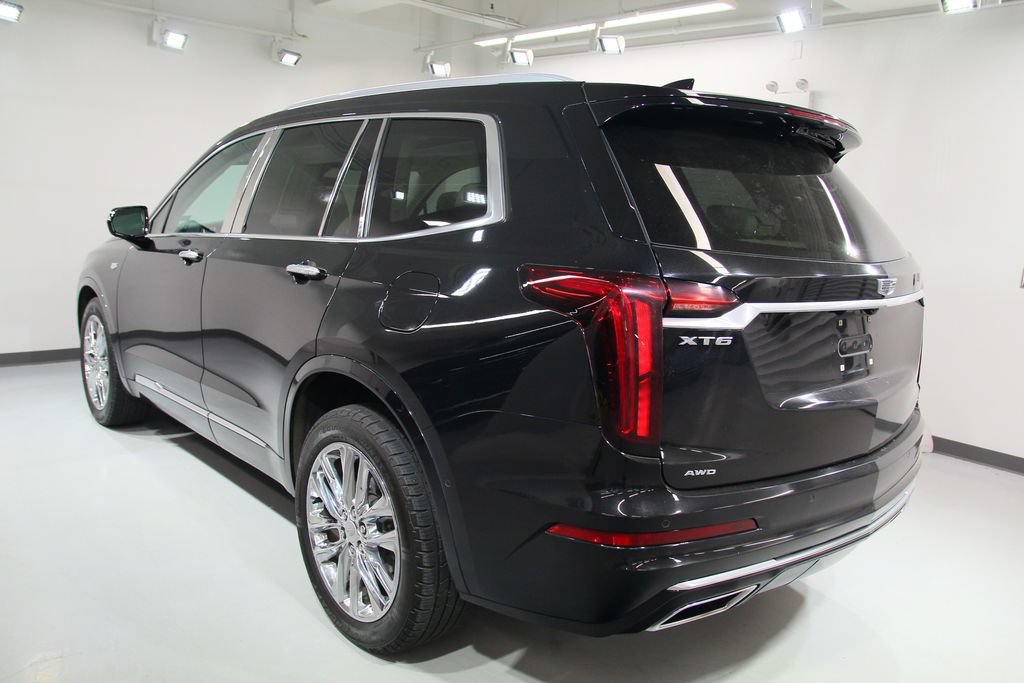Used 2022 Cadillac XT6 Premium Luxury w/ Technology Package AWD/4WD image 16