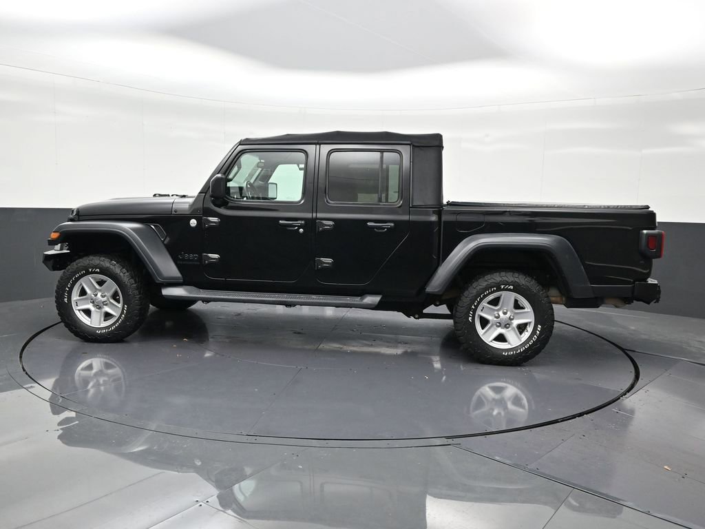 Used 2020 Jeep Gladiator Sport w/ Quick Order Package 24S image 2