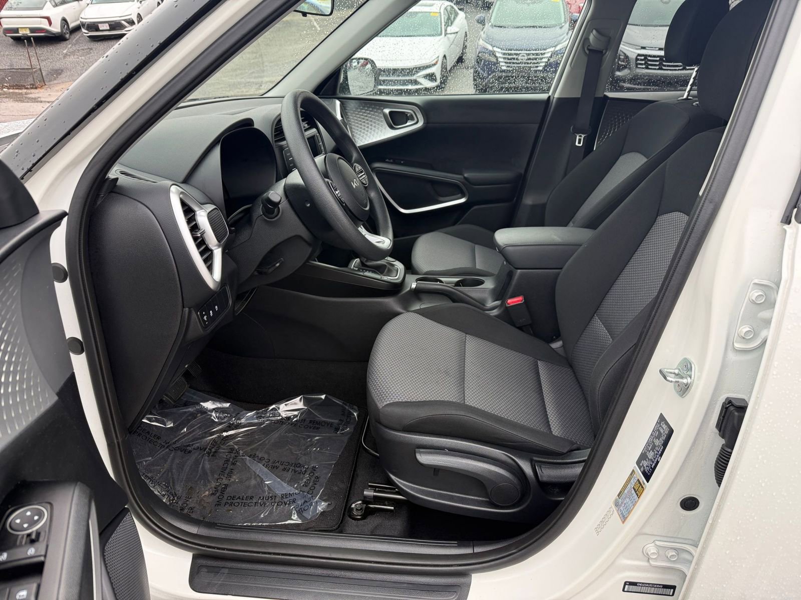 Used 2025 Kia Soul LX w/ LX Technology Package image 27