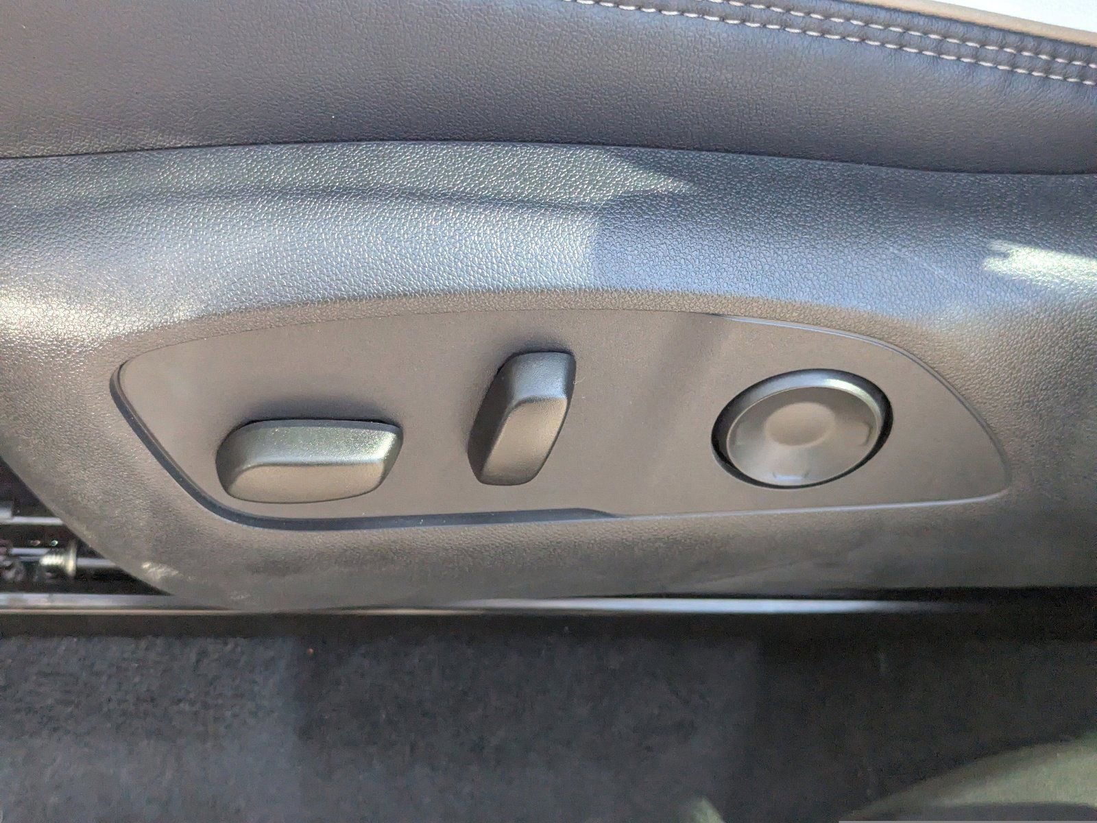 Used 2026 Chevrolet Traverse High Country image 24