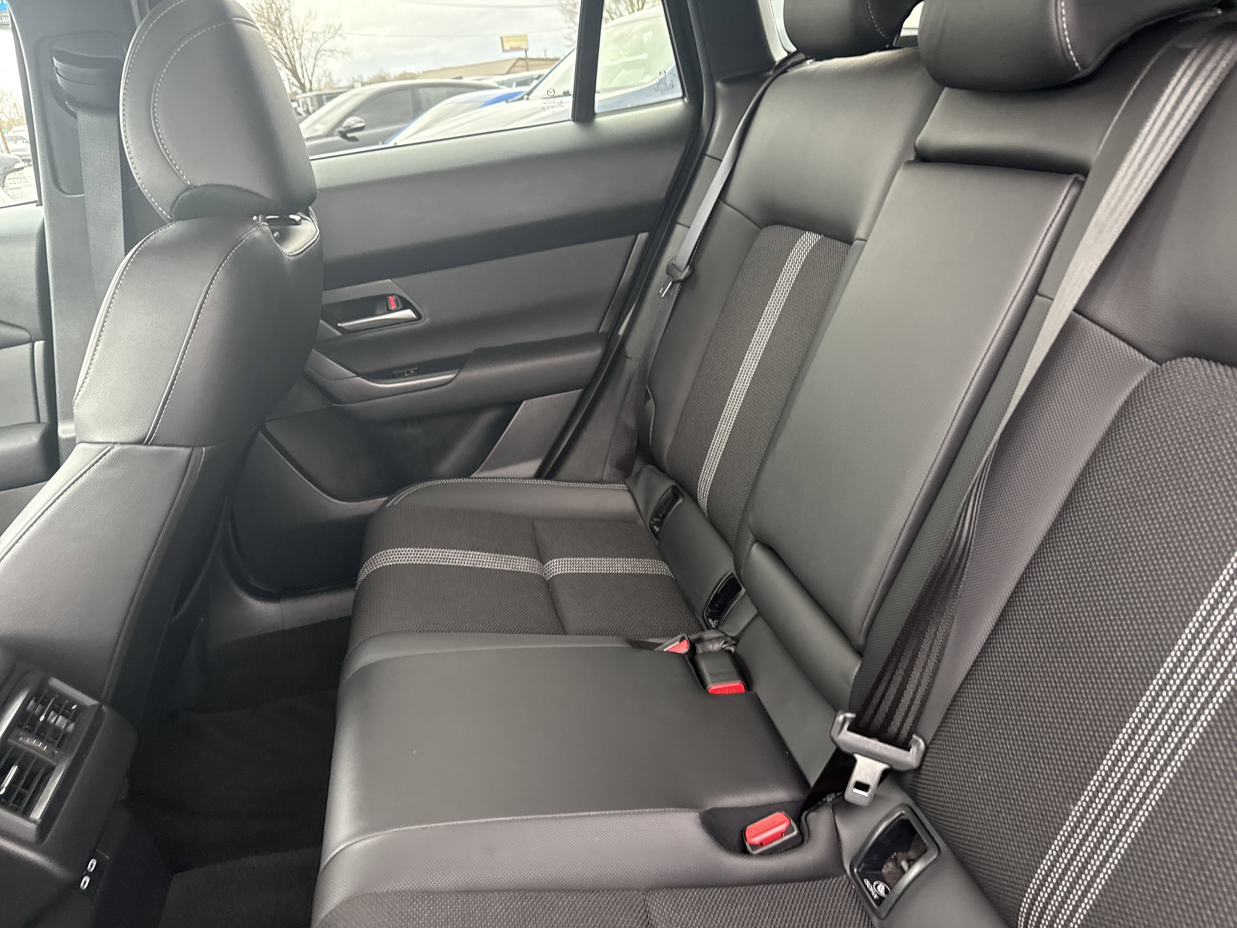 Used 2025 MAZDA CX-50 AWD 2.5 S w/ Preferred Package image 13