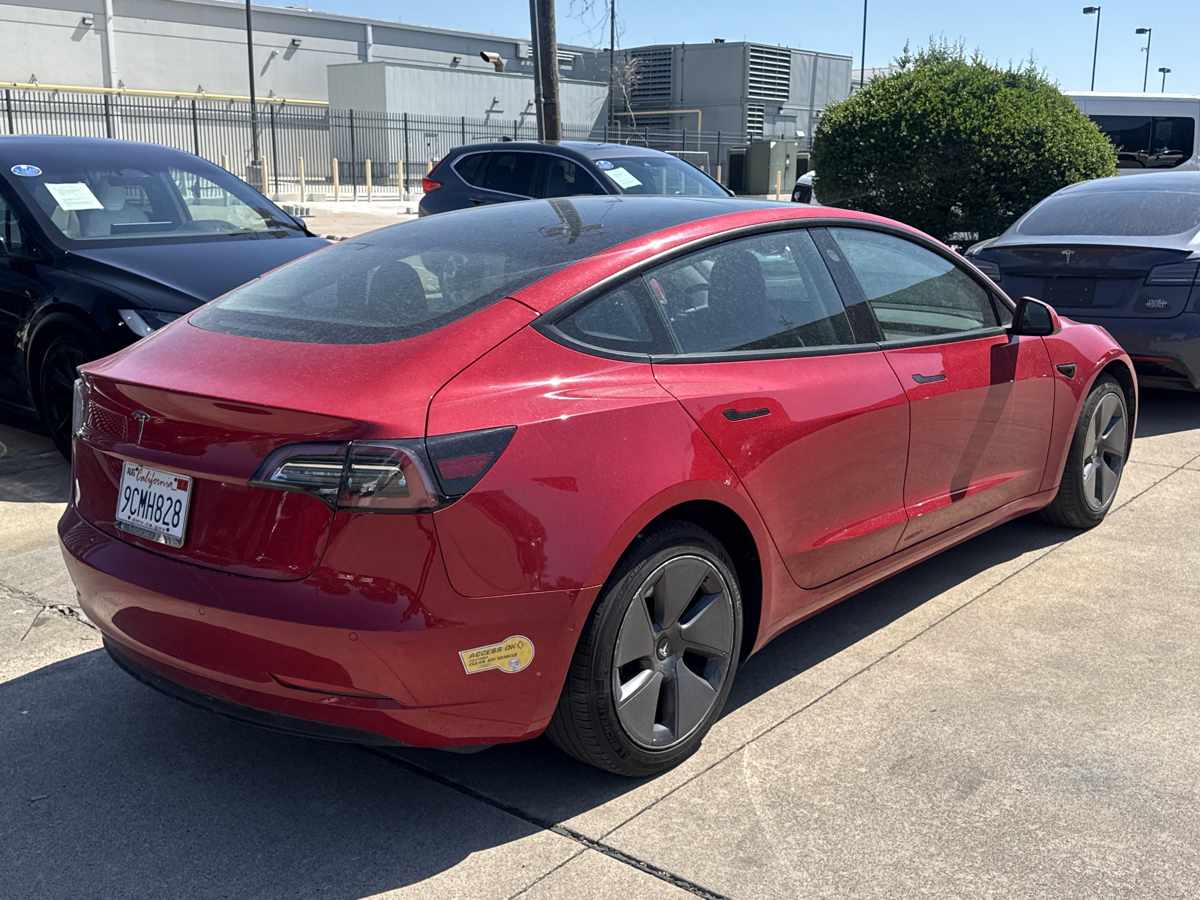 Used 2022 Tesla Model 3 RWD image 3