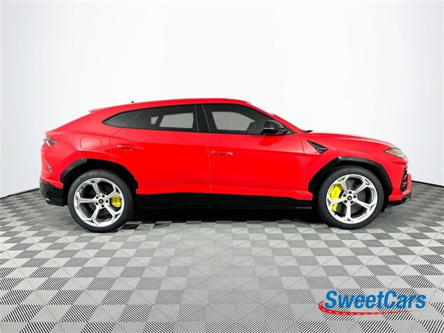 Used 2020 Lamborghini Urus Base image 8