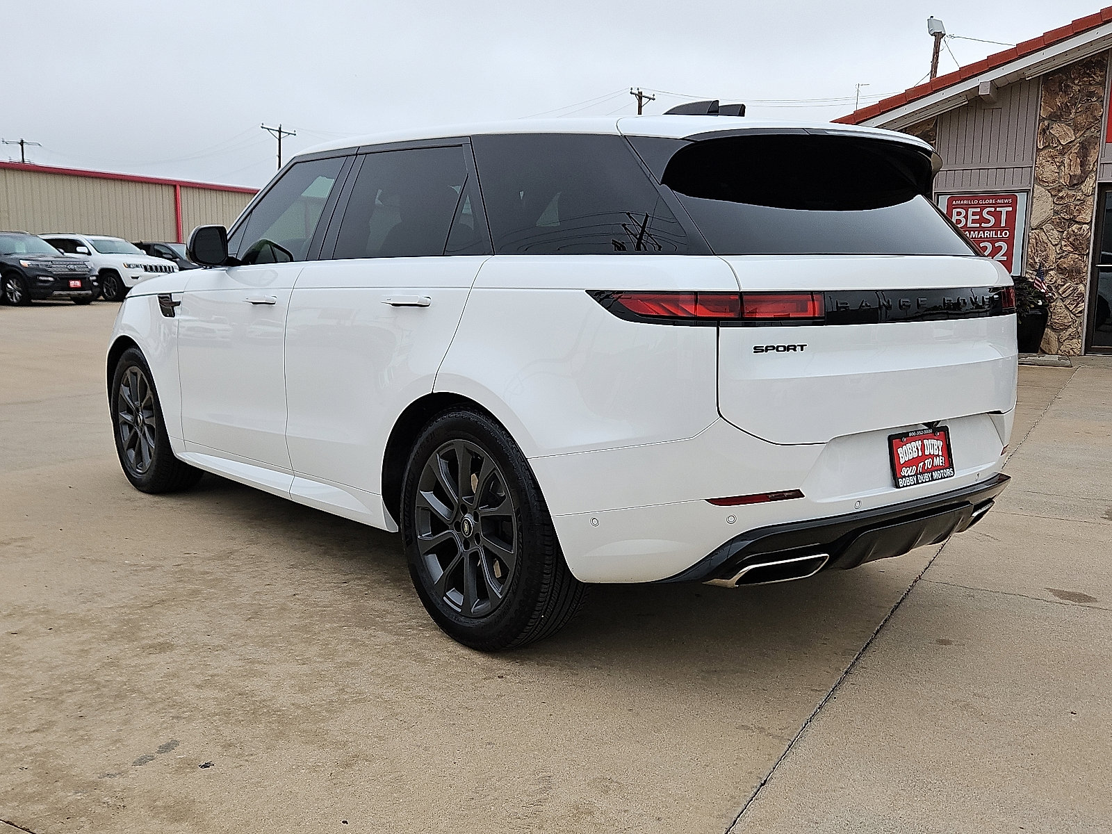 Used 2024 Land Rover Range Rover Sport Dynamic SE image 2