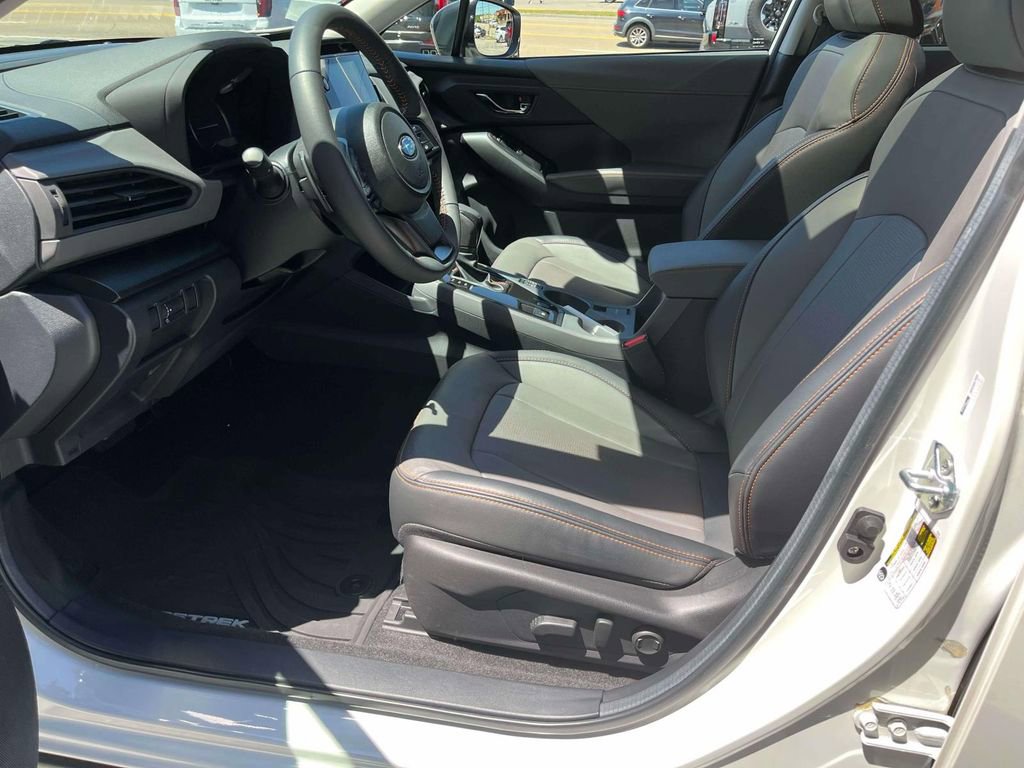 Used 2024 Subaru Crosstrek 2.5i Limited w/ Crosstrek Mirror Package AWD/4WD image 25