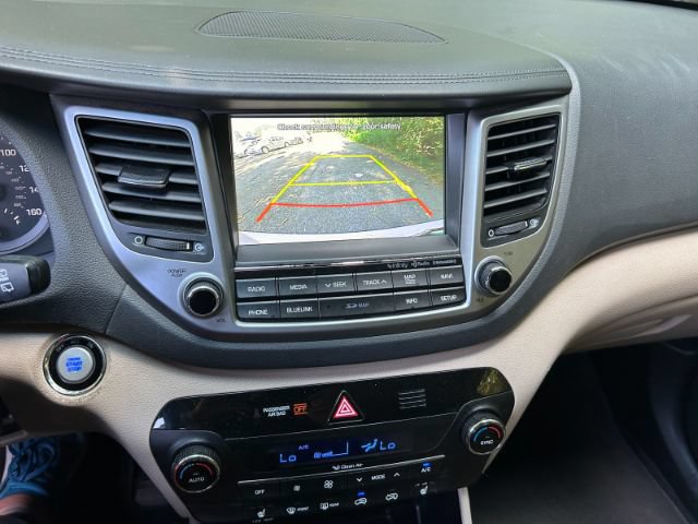 Used 2017 Hyundai Tucson SE Plus AWD/4WD image 16