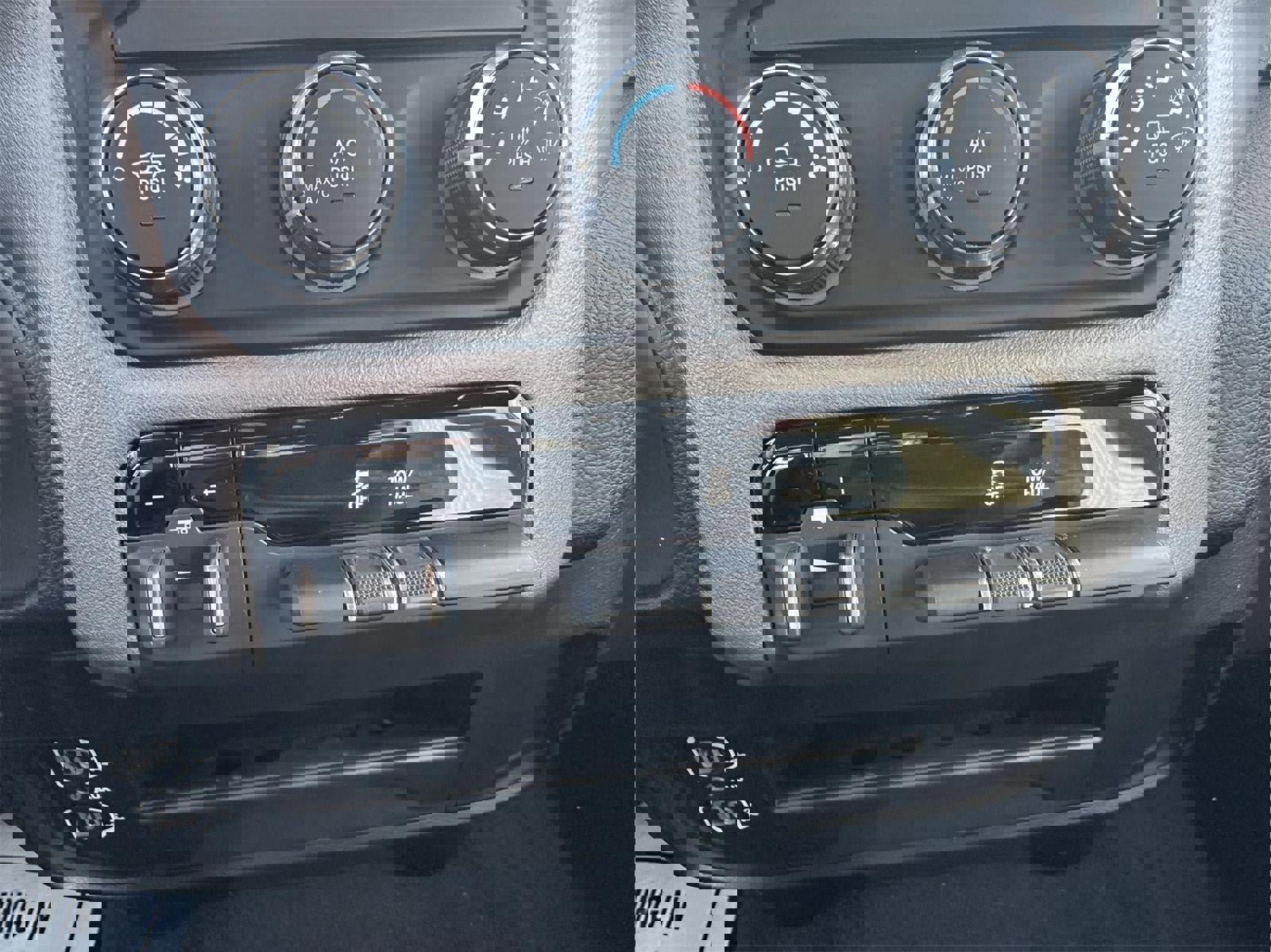 Used 2024 RAM 2500 Big Horn w/ Bed Utility Group image 26