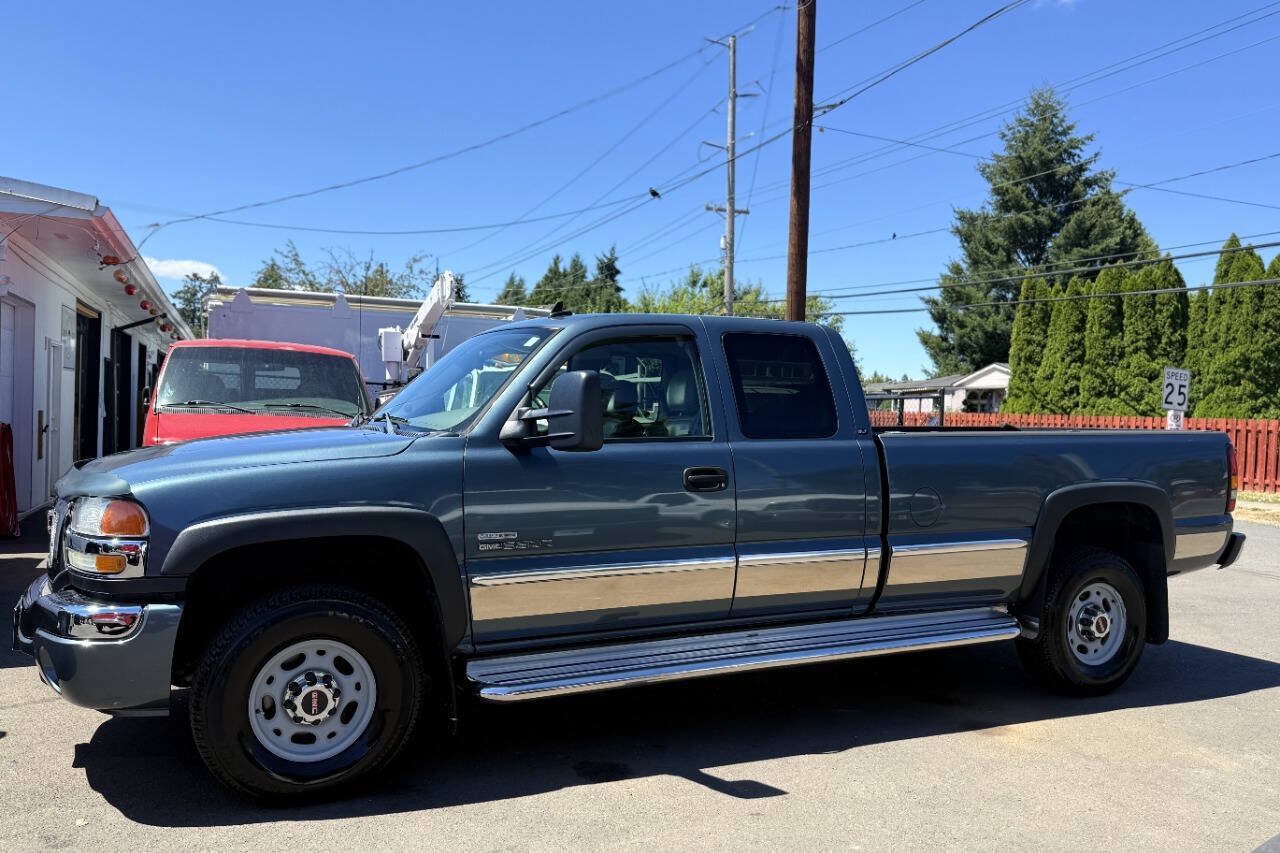 Used 2007 GMC Sierra 3500 SLT RWD image 1