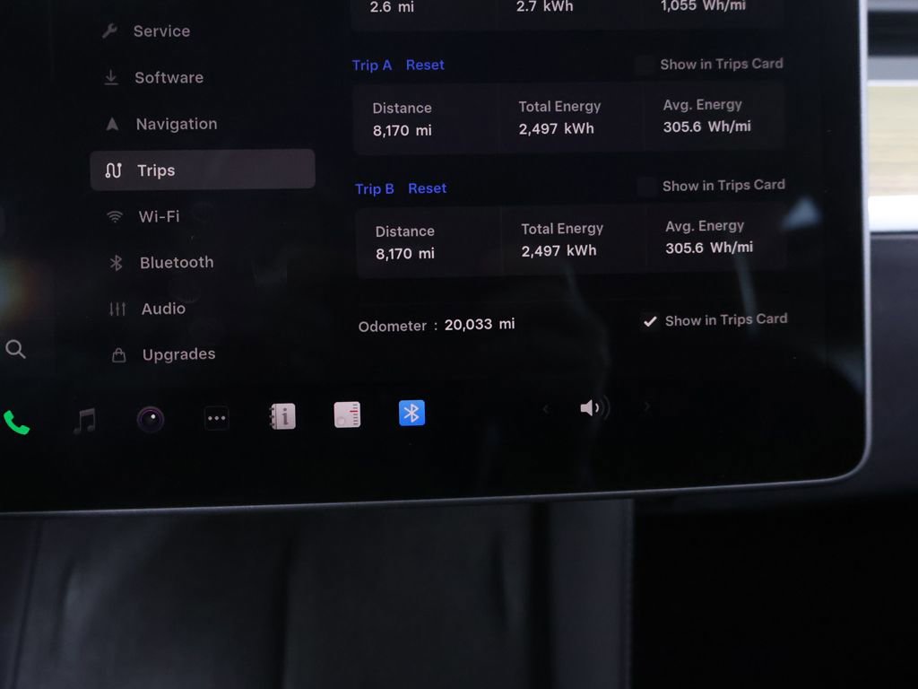 Used 2024 Tesla Model Y Performance image 37