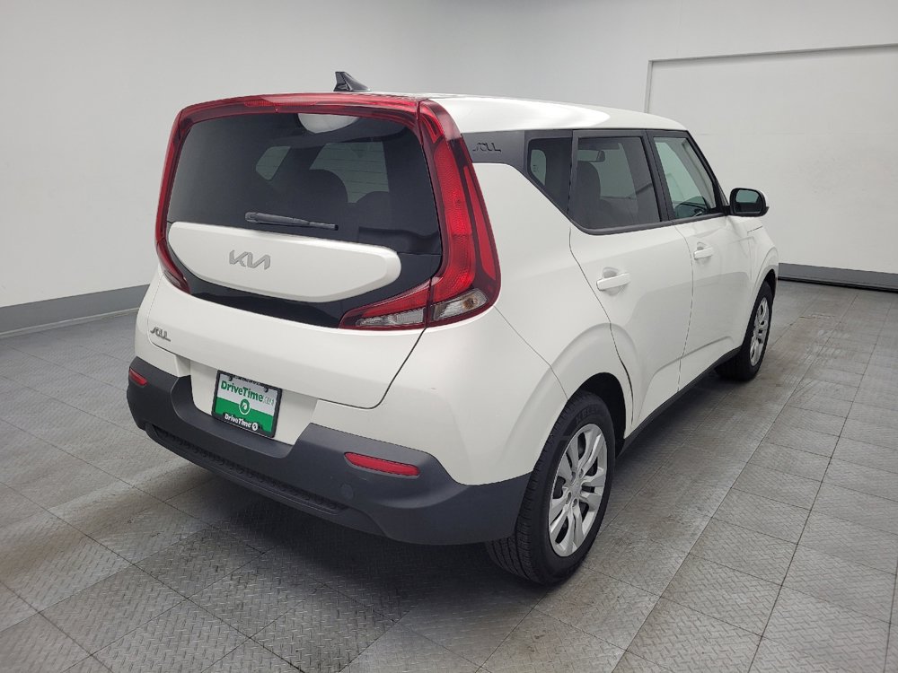 Used 2022 Kia Soul LX image 9
