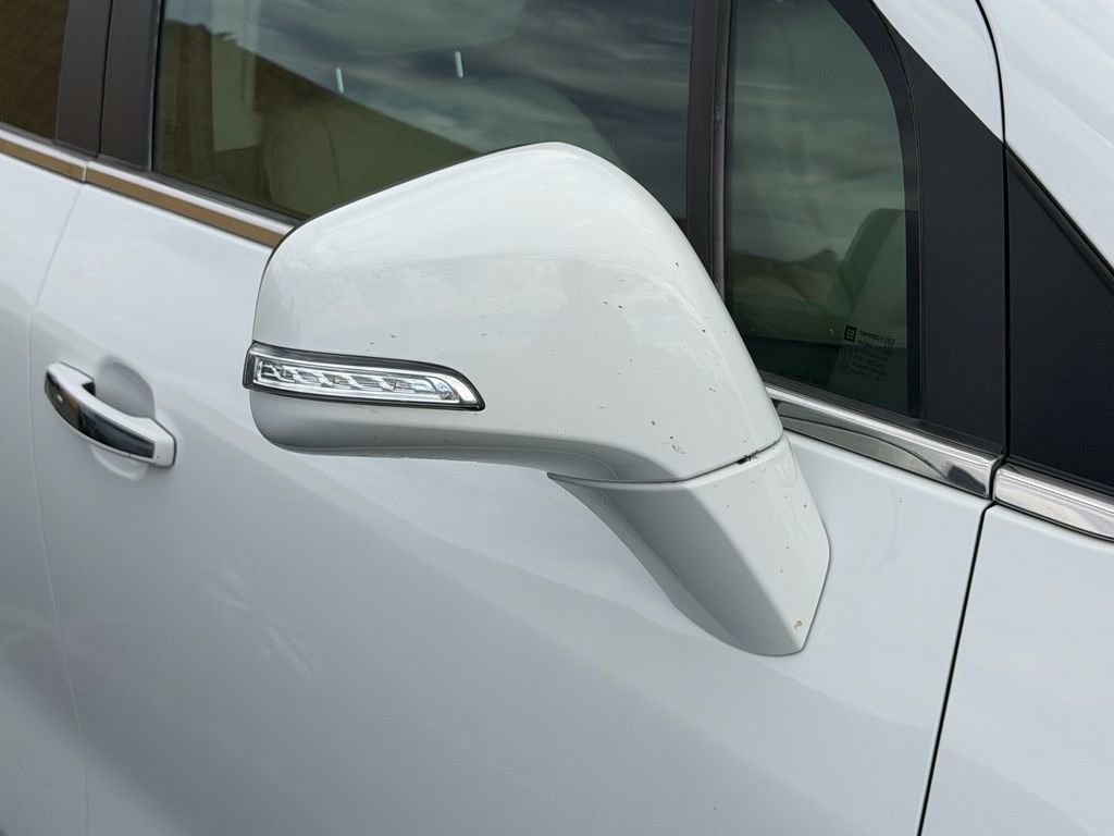 Used 2017 Buick Encore Premium w/ Experience Buick Package image 10