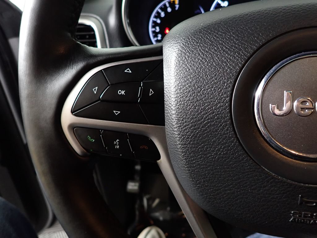 Used 2019 Jeep Grand Cherokee Altitude AWD/4WD image 26