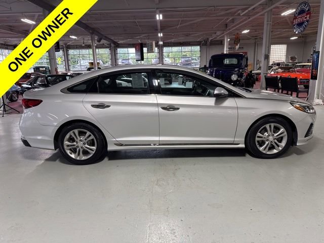Used 2018 Hyundai Sonata Sport w/ Cargo Package FWD image 6