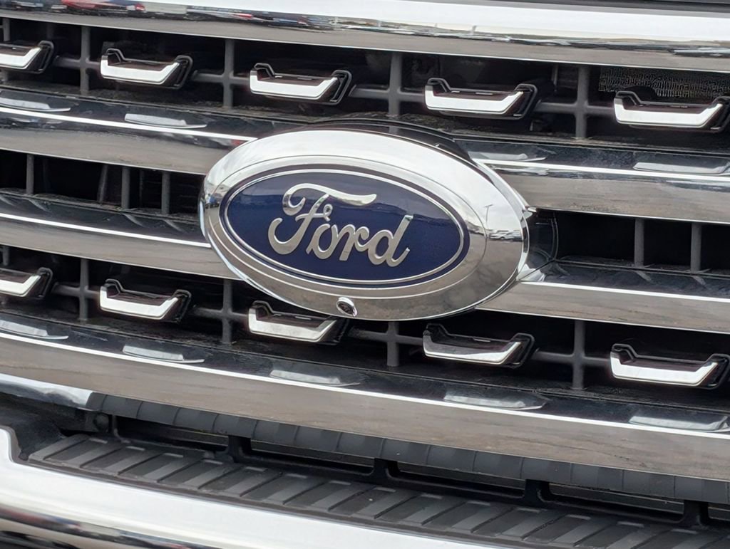 New 2026 Ford F250 Lariat w/ Tremor Off-Road Package image 13