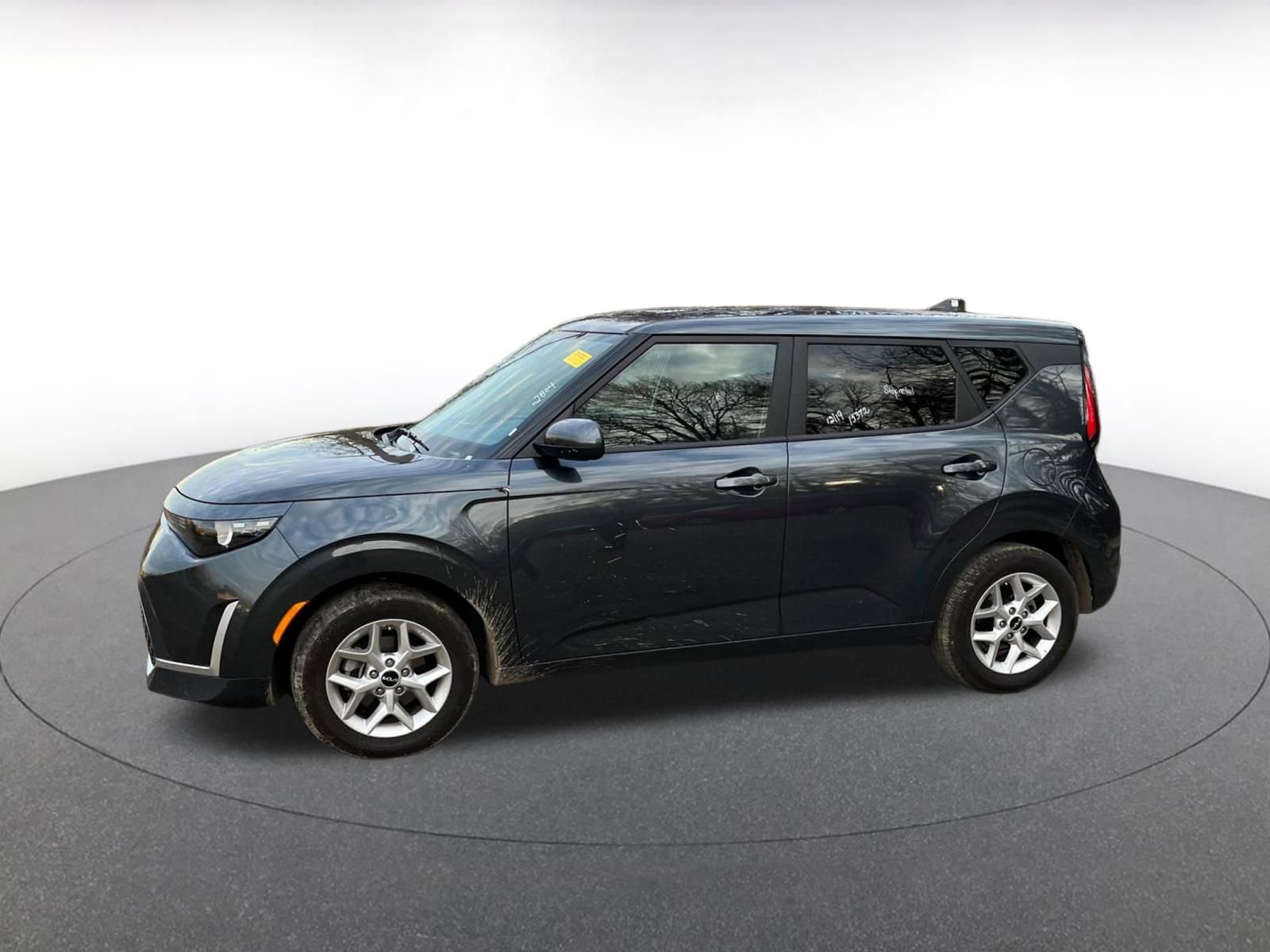 Used 2025 Kia Soul LX w/ LX Technology Package image 7