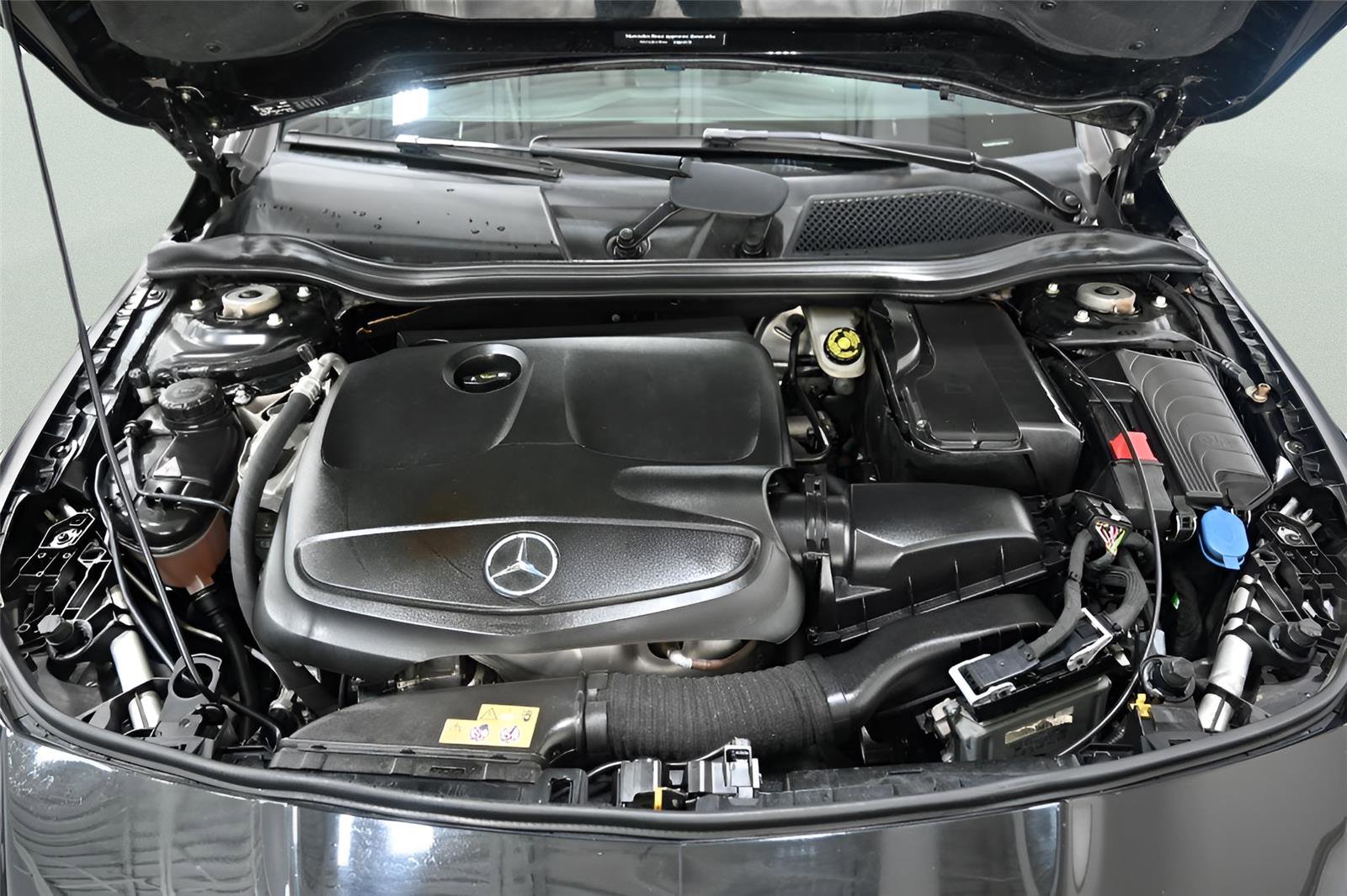 Used 2018 Mercedes-Benz CLA 250 image 34