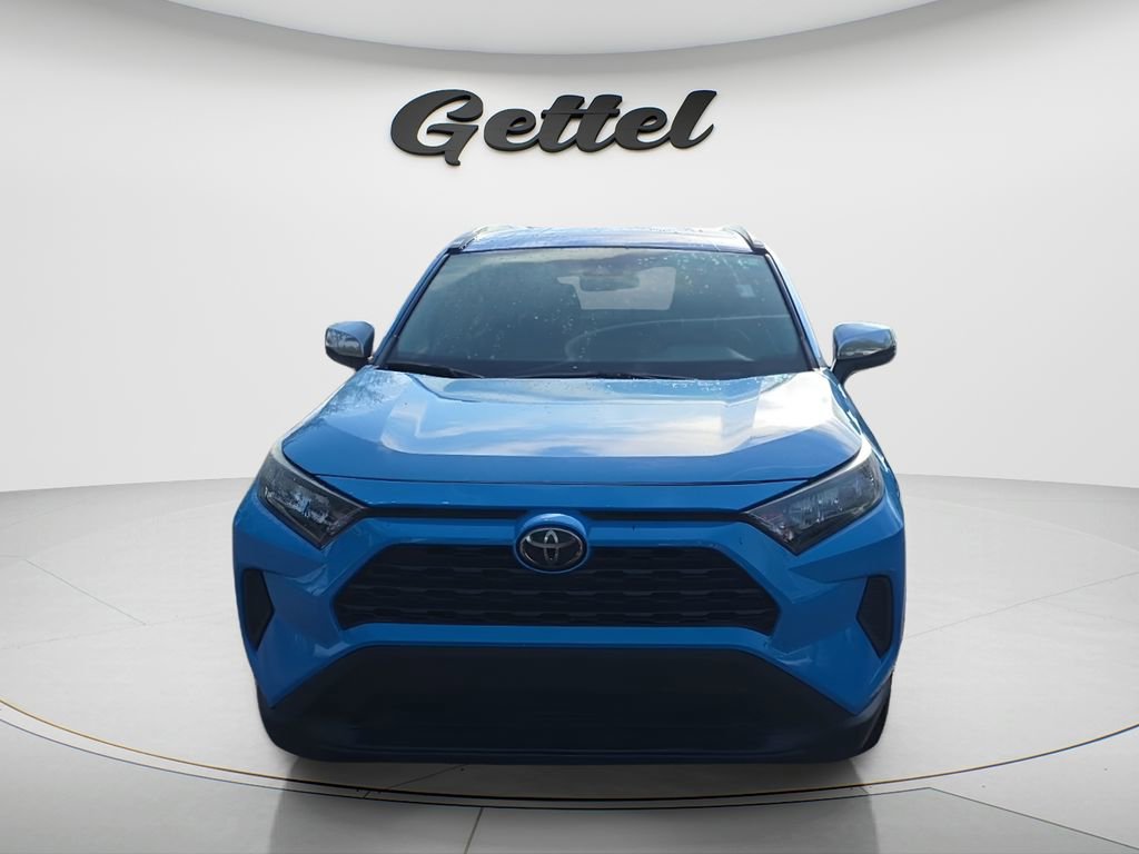 Used 2020 Toyota RAV4 LE image 8