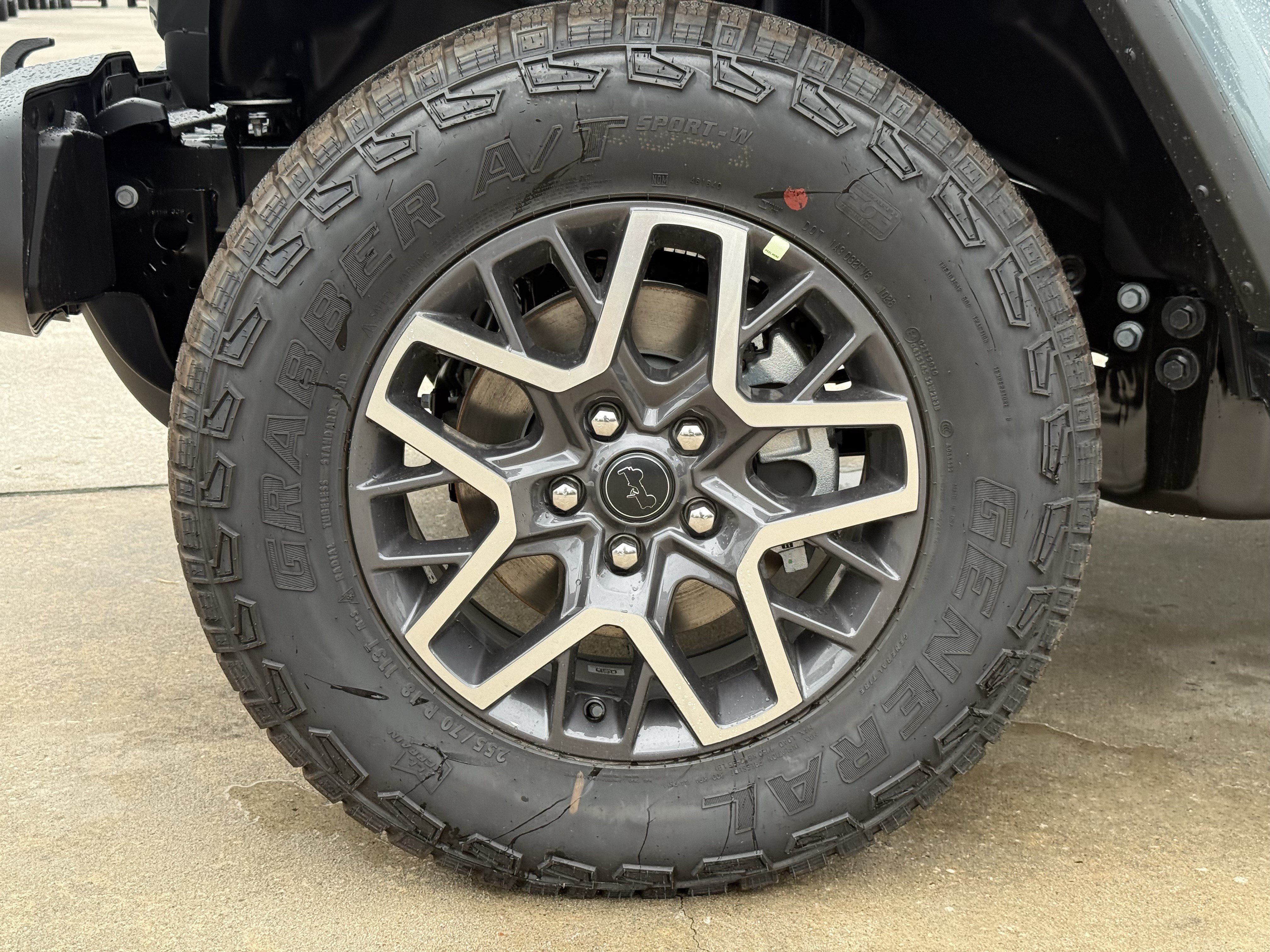 New 2026 Jeep Wrangler Unlimited Sahara AWD/4WD image 9