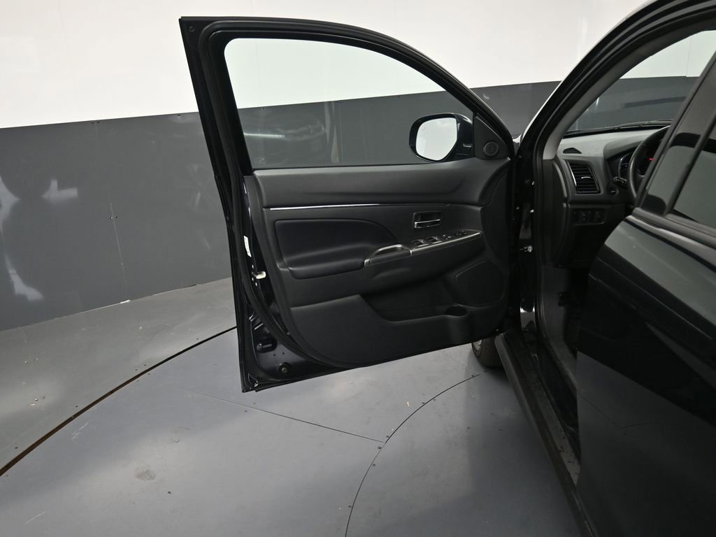 Used 2024 Mitsubishi Outlander Sport AWD image 24