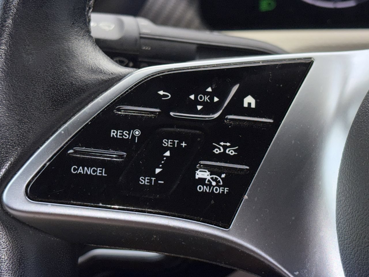Used 2025 Mercedes-Benz CLA 250 4MATIC image 18