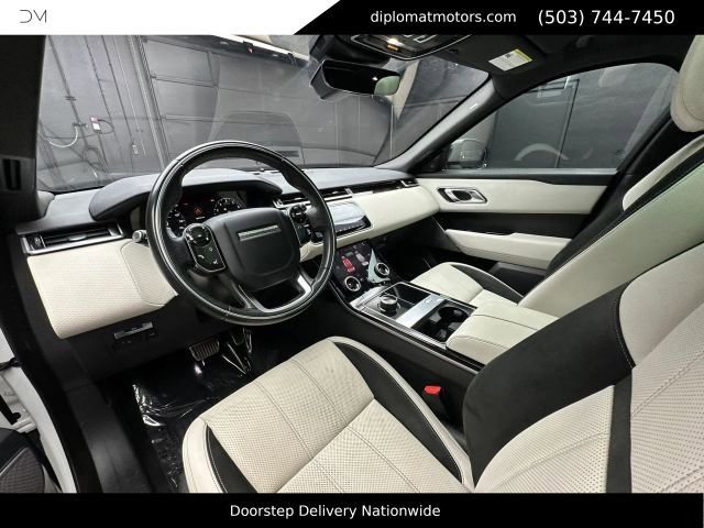 Used 2018 Land Rover Range Rover Velar R-Dynamic SE AWD/4WD image 17