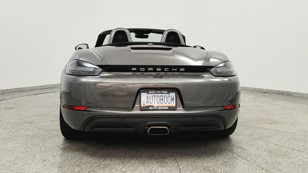 Used 2022 Porsche 718 Boxster RWD image 4