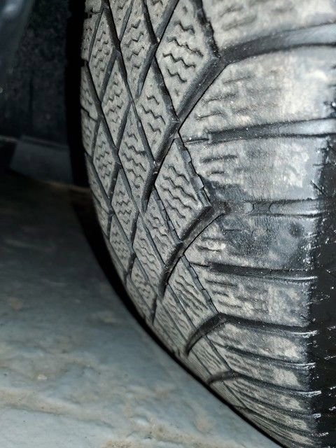 Used 2015 Volkswagen Golf S w/ Lighting Package image 29