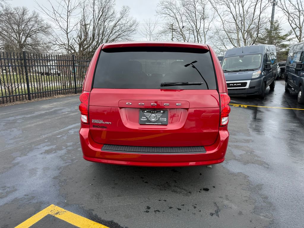 Used 2016 Dodge Grand Caravan SXT image 6