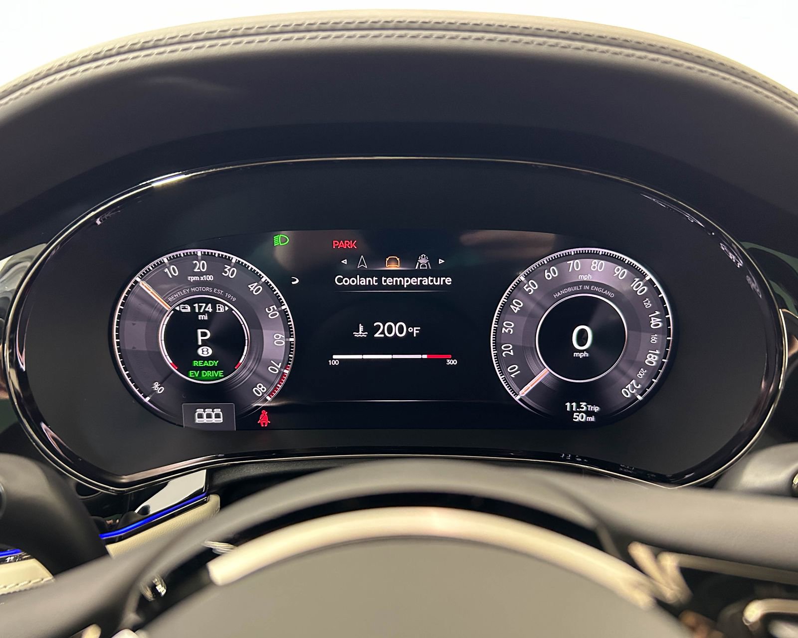 New 2026 Bentley Flying Spur Plug-In Hybrid image 26