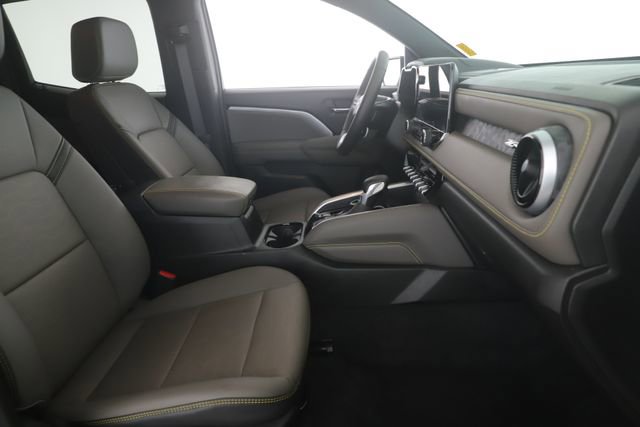 Used 2025 Chevrolet Colorado ZR2 w/ Technology Package image 31