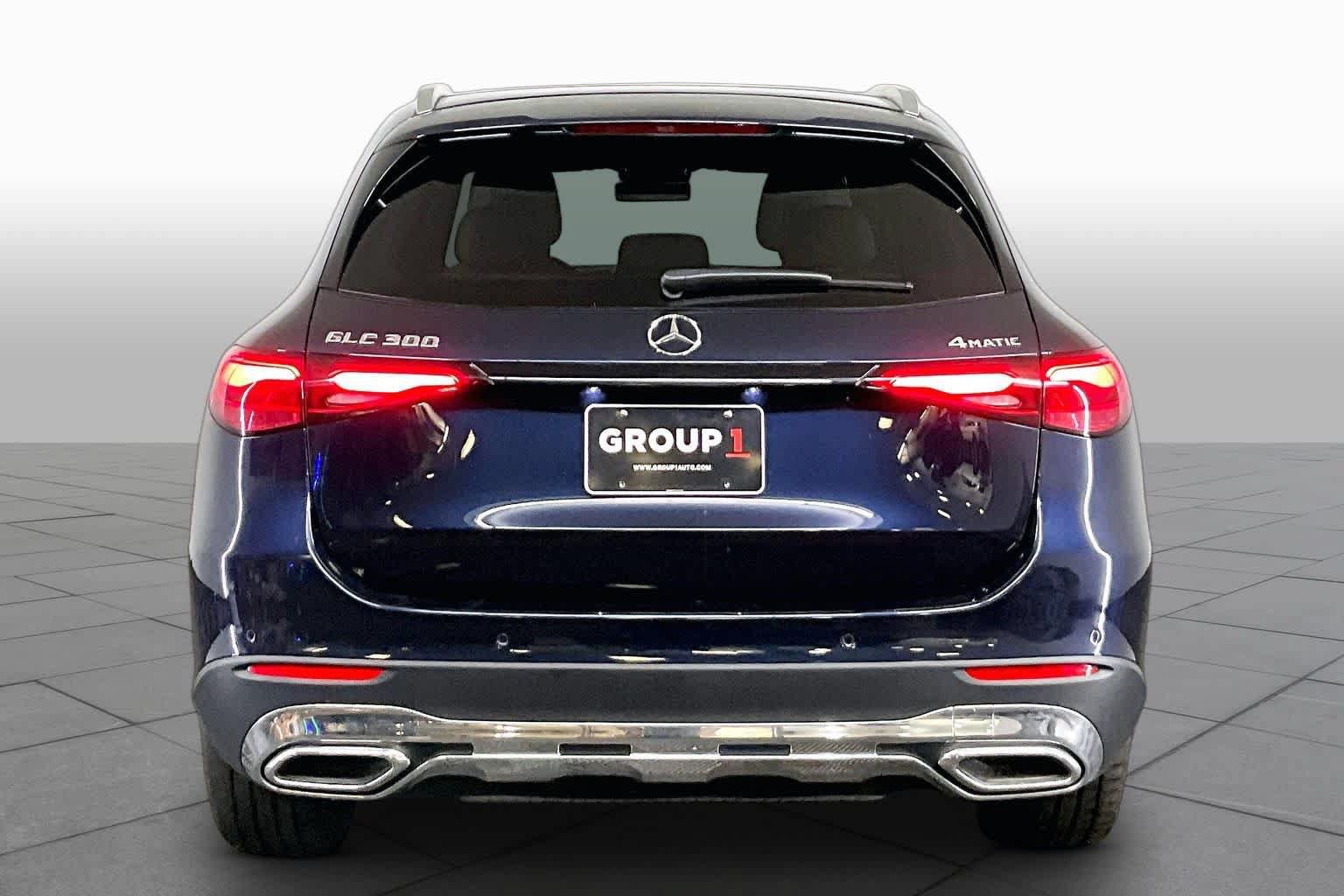 Used 2024 Mercedes-Benz GLC 300 4MATIC image 5
