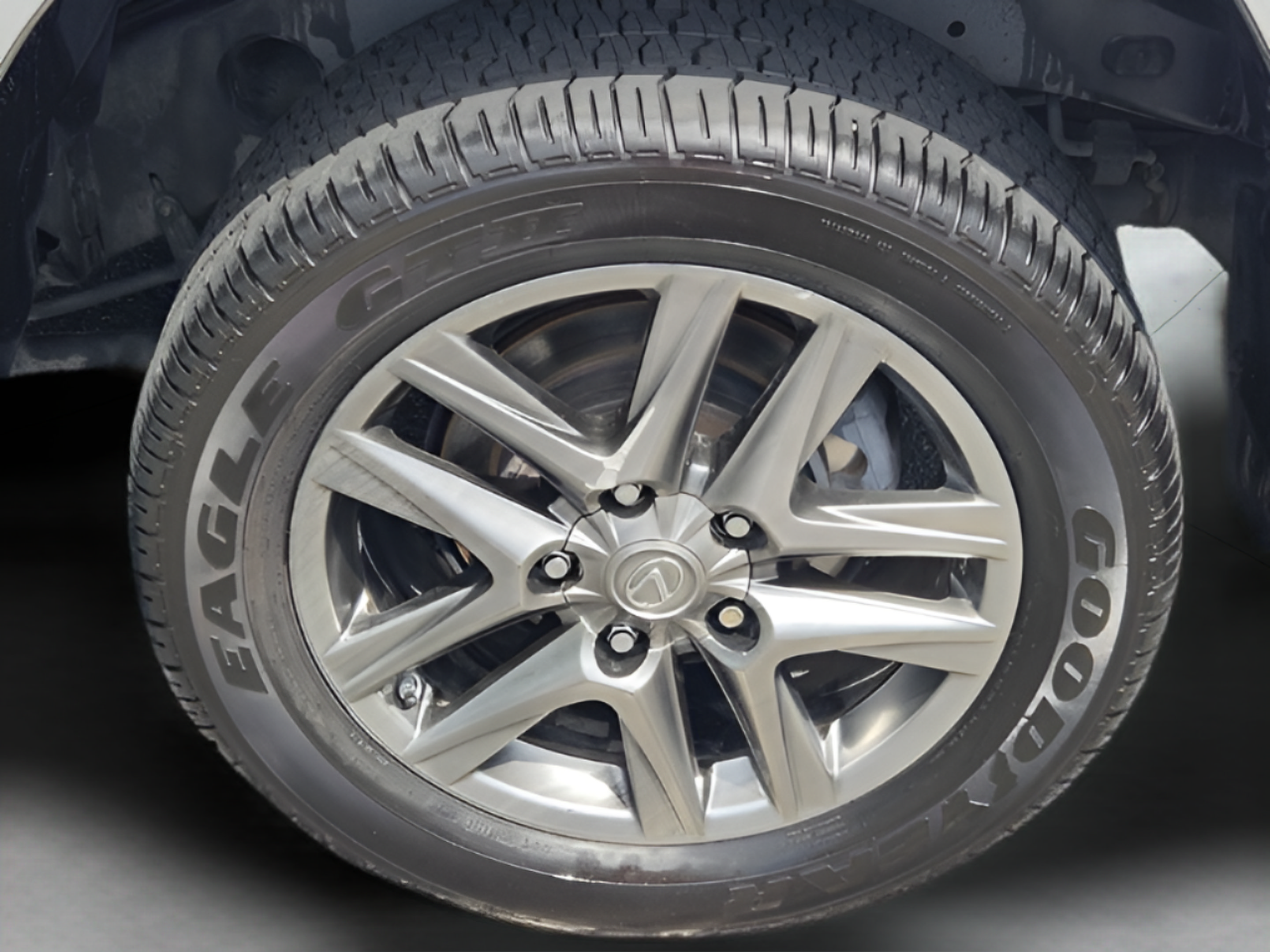 Used 2013 Lexus LX 570 4WD w/ Luxury Pkg image 31