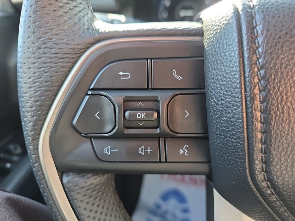 Used 2024 Toyota Tacoma TRD Sport w/ TRD Sport Upgrade Package image 25