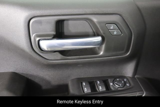 Used 2025 Chevrolet Silverado 1500 Custom w/ LPO, Dark Essentials Package RWD image 18