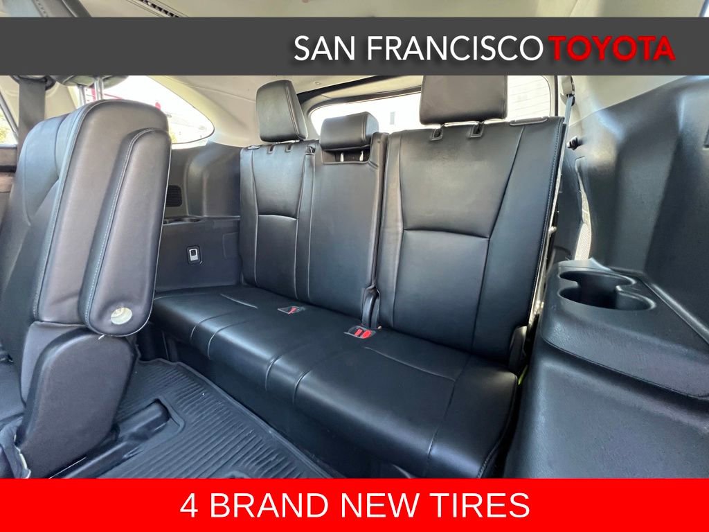 Used 2023 Toyota Highlander Limited image 18