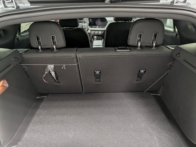 New 2026 Chevrolet Trax RS w/ Driver Confidence Package image 12