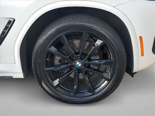 Used 2024 BMW X4 xDrive30i w/ M Sport Package AWD/4WD image 25