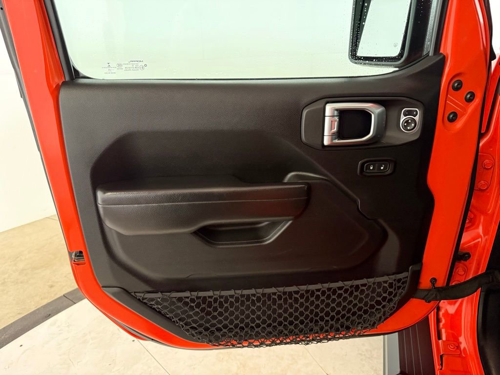 Used 2020 Jeep Gladiator Rubicon image 11