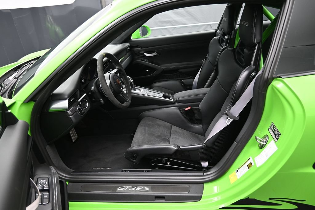 Used 2019 Porsche 911 GT3 RS RWD image 5