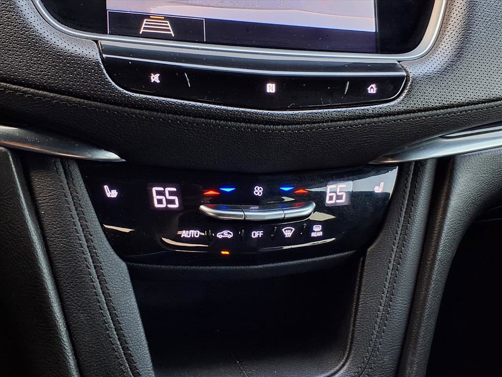 Used 2020 Cadillac XT5 Premium Luxury image 19