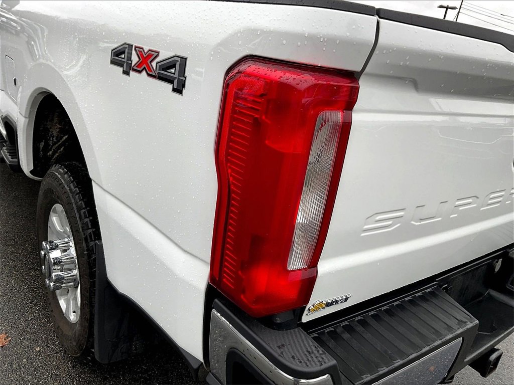 Used 2023 Ford F250 XLT image 30