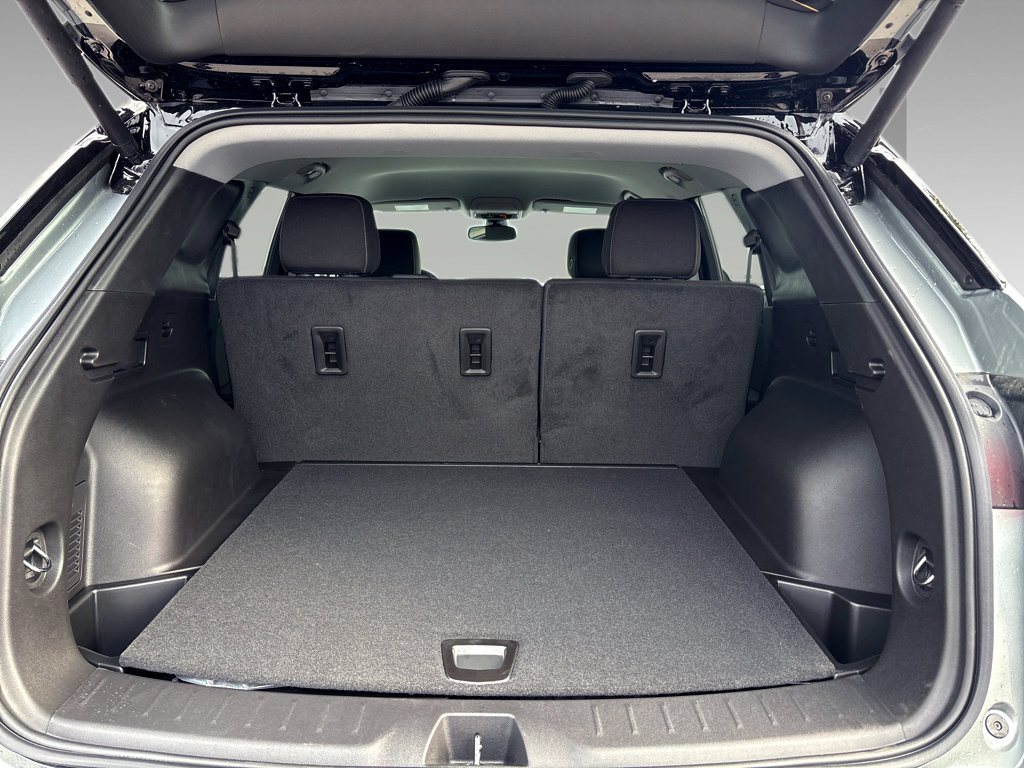 New 2026 Chevrolet Blazer LT w/ LPO, Black Sport Package FWD image 26