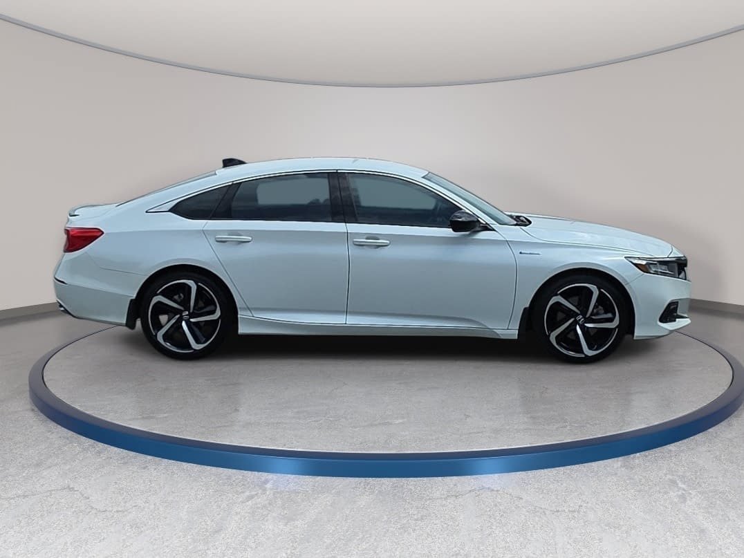 Used 2022 Honda Accord Sport image 4