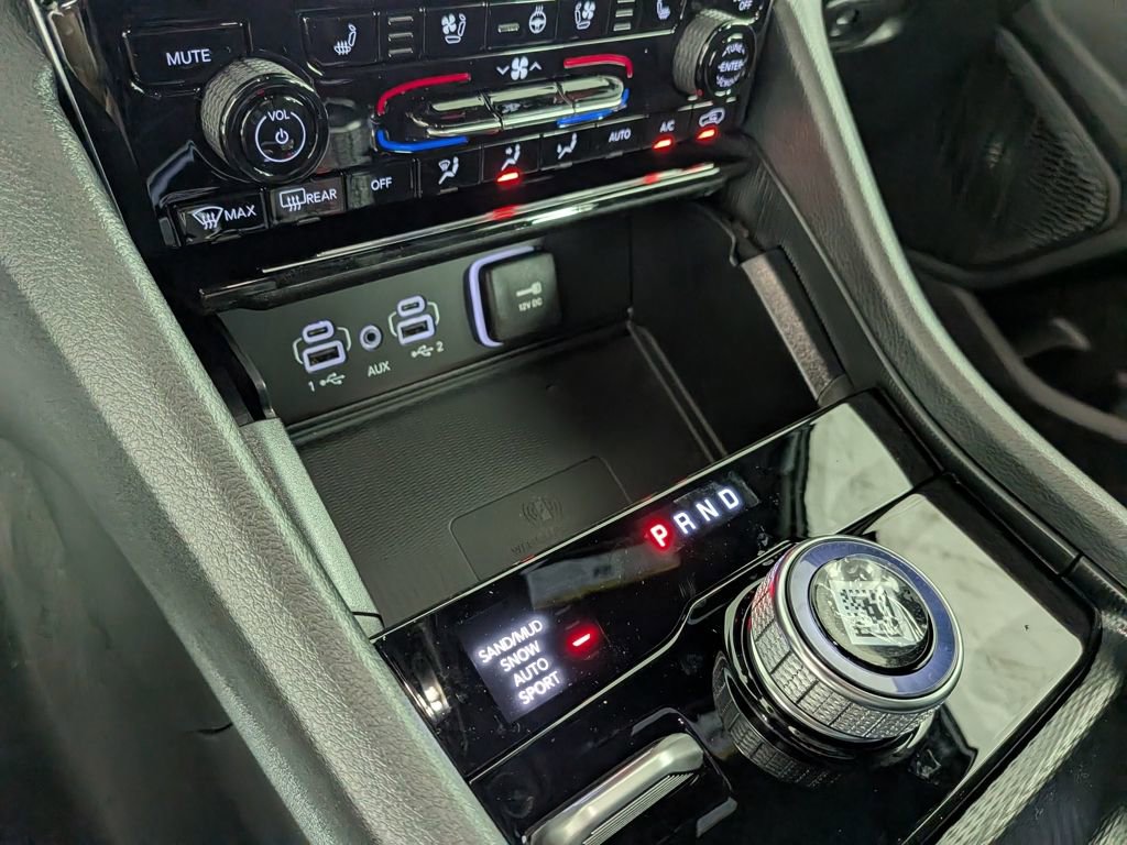 New 2025 Jeep Grand Cherokee Limited w/ Luxury Tech Group II image 24