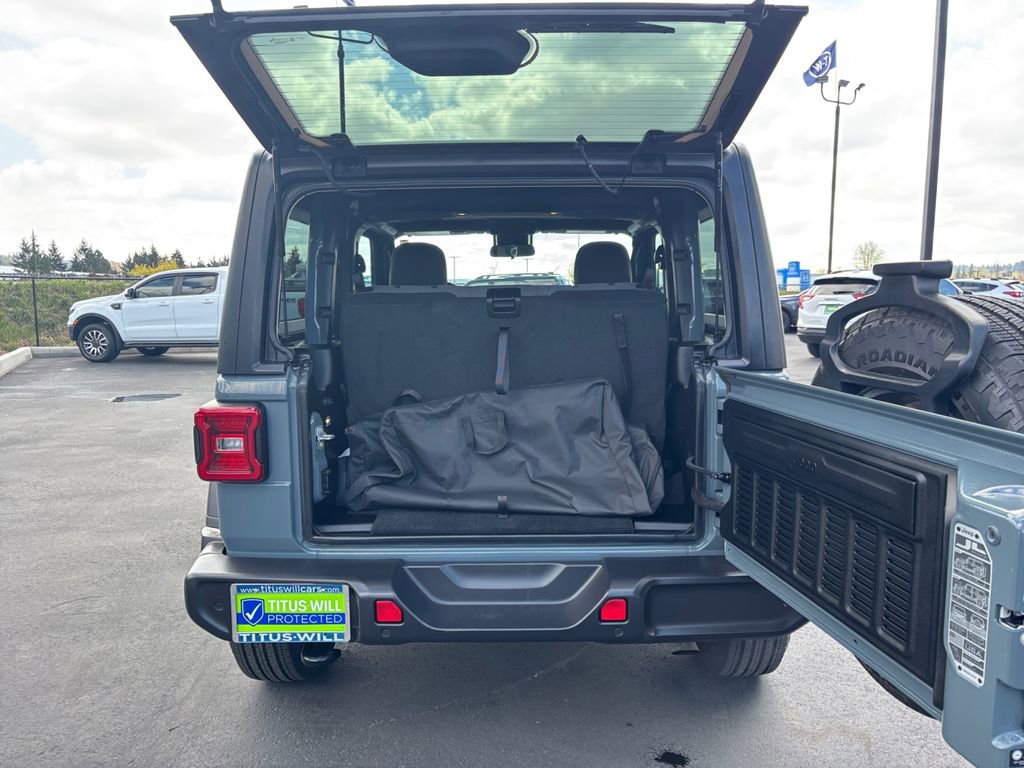 Used 2024 Jeep Wrangler Sport S image 25