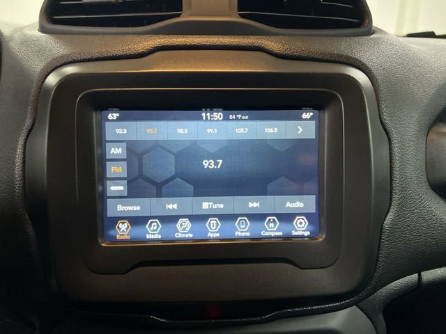 Used 2020 Jeep Renegade Latitude FWD image 13